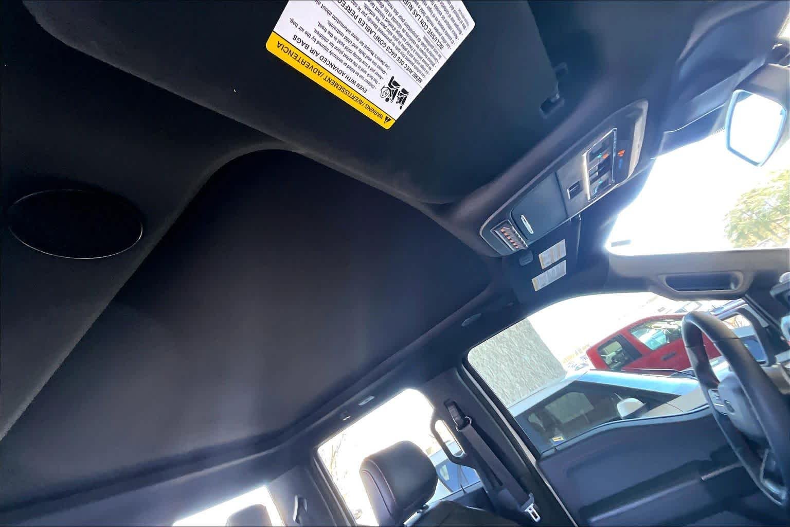Used 2025 Oxford White Ford Raptor image 25