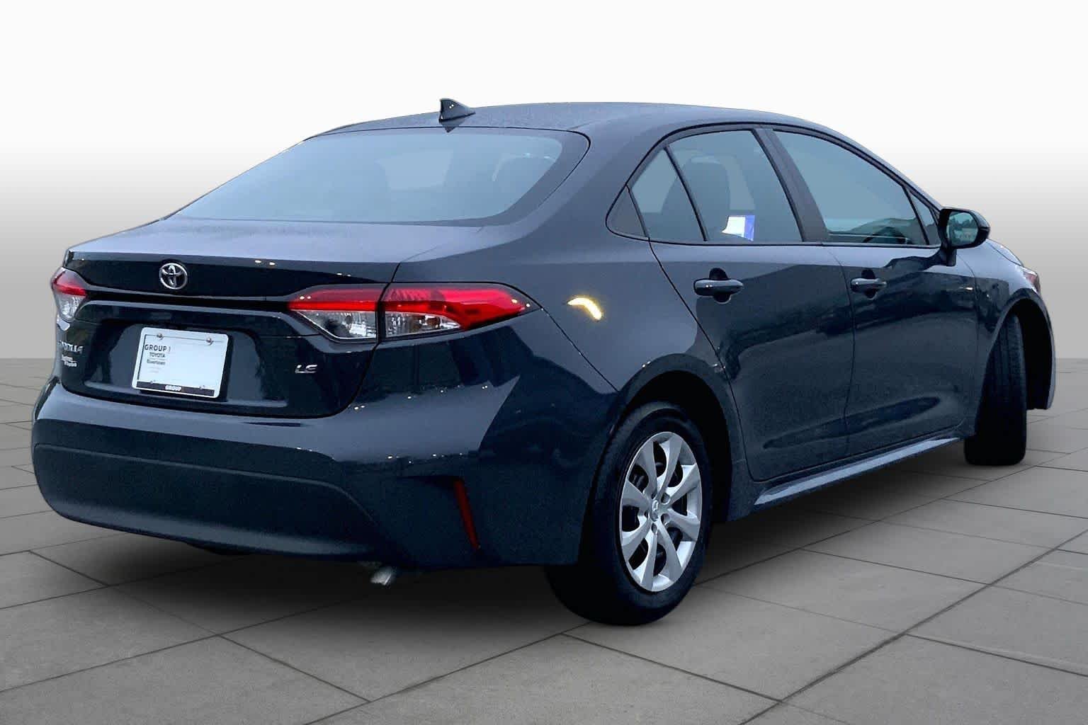 Used 2025 Underground Toyota LE image 13