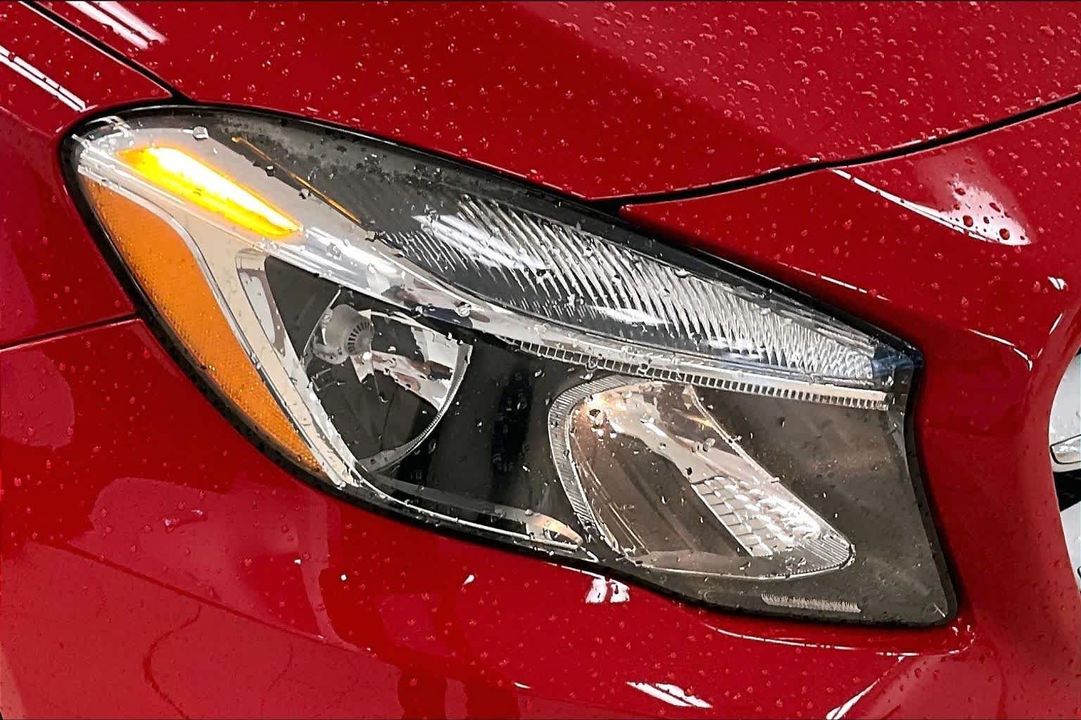 Used 2015 Jupiter Red Mercedes-Benz GLA 250 image 26