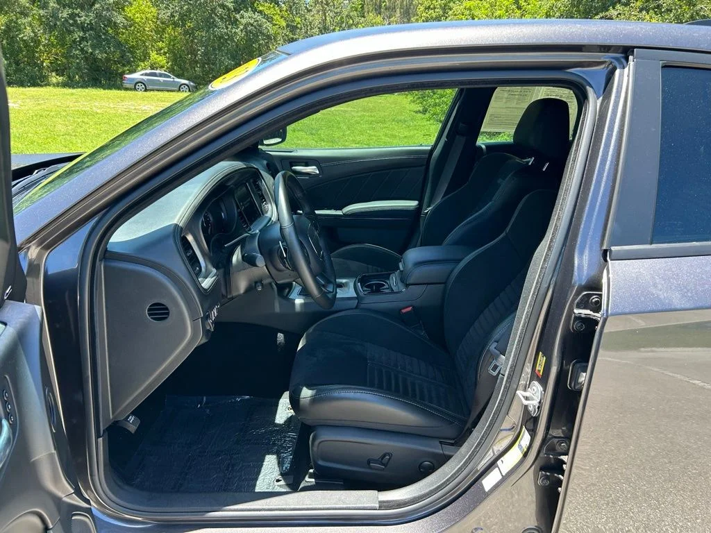 Used 2023 Granite Crystal Clearcoat Metallic Dodge R/T Scat Pack image 15