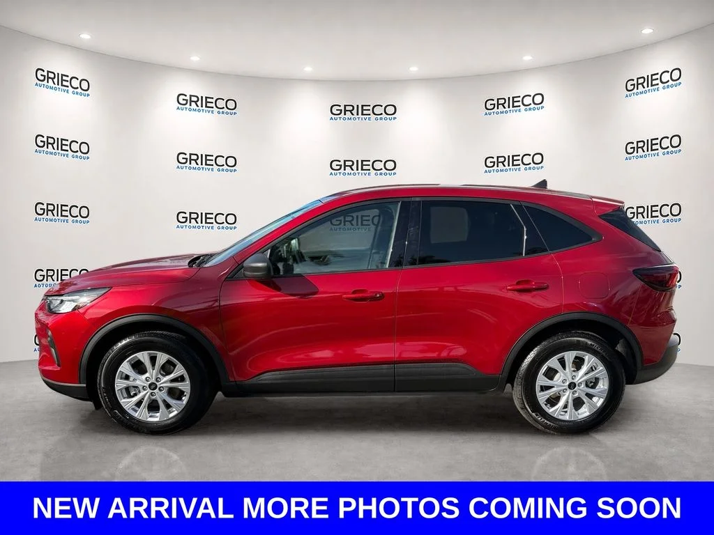 Used 2025 Red Ford Active image 4