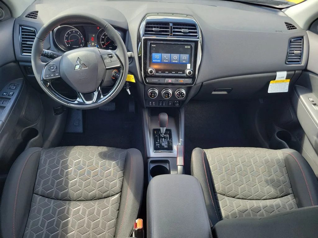 New 2027 MERCURY GRAY METALLIC Mitsubishi 2.0 LE AWC image 16