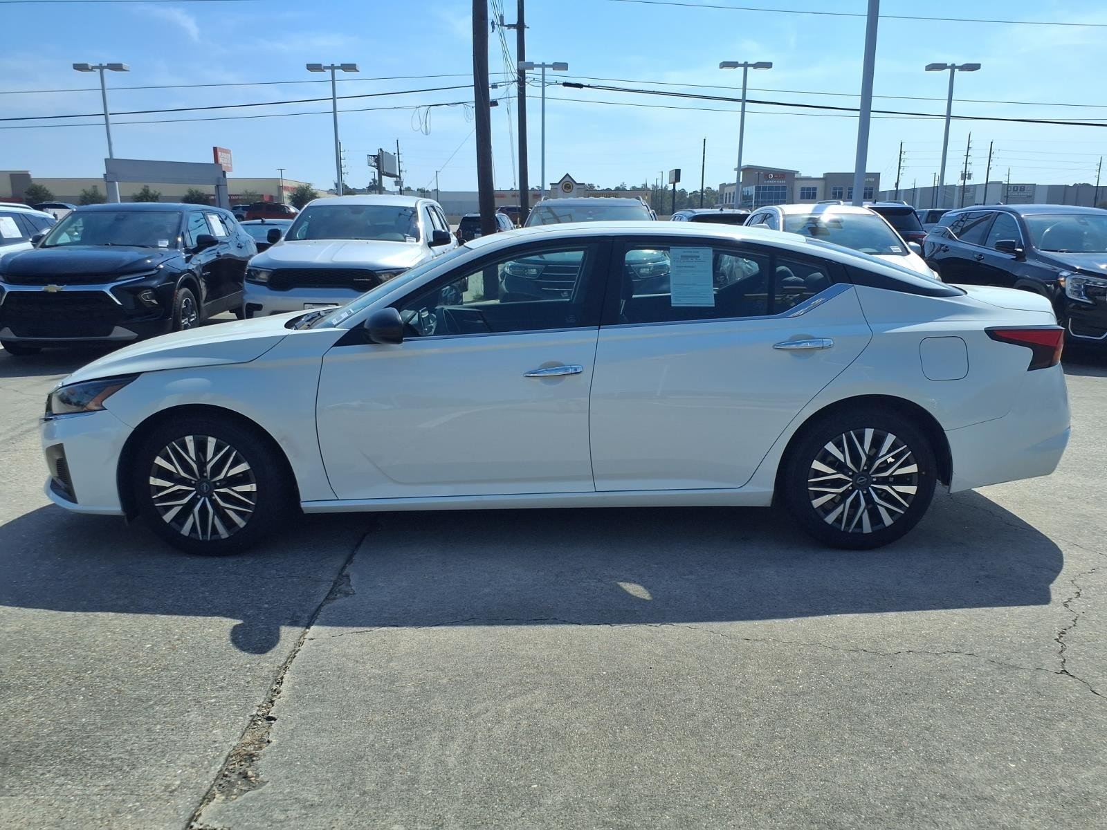 2025 Nissan Altima SV White at Robbins Nissan