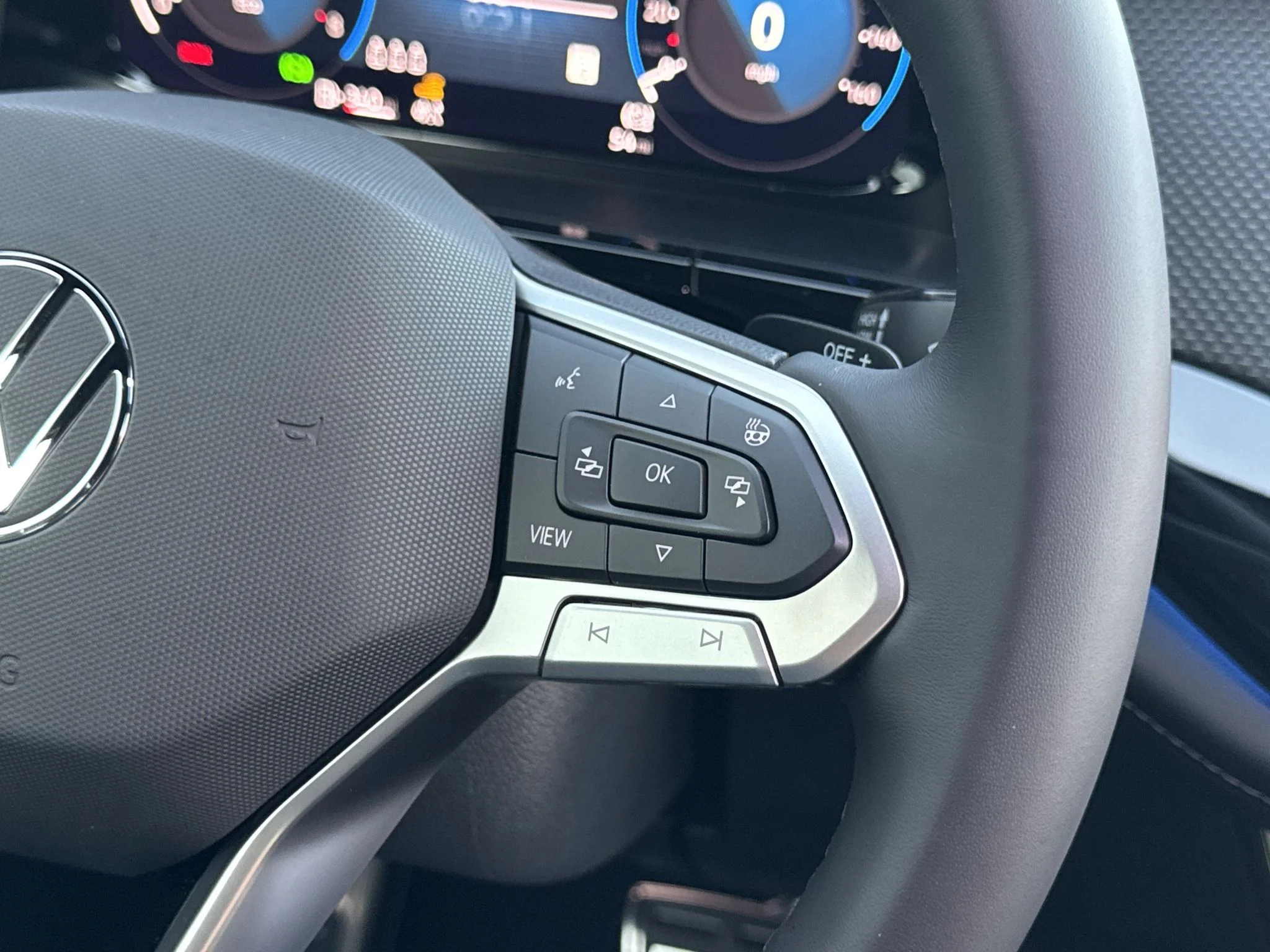 New 2026 Avocado Green Pearl Volkswagen 2.0T SEL Premium R-Line image 21