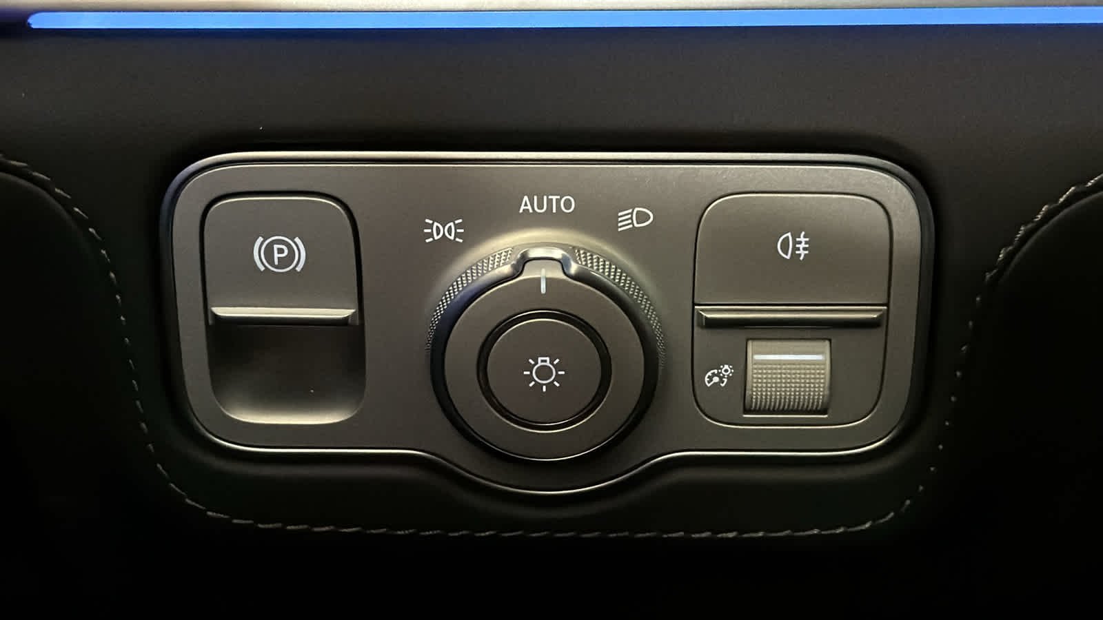 New 2026 MANUFAKTUR Silicon Grey Mercedes-Benz AMG® GLE 63 S image 18