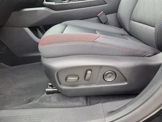 New 2026 Mosaic Black Metallic Chevrolet RS image 21