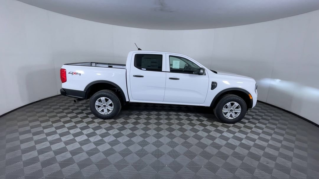 New 2026 Oxford White Ford XL image 9
