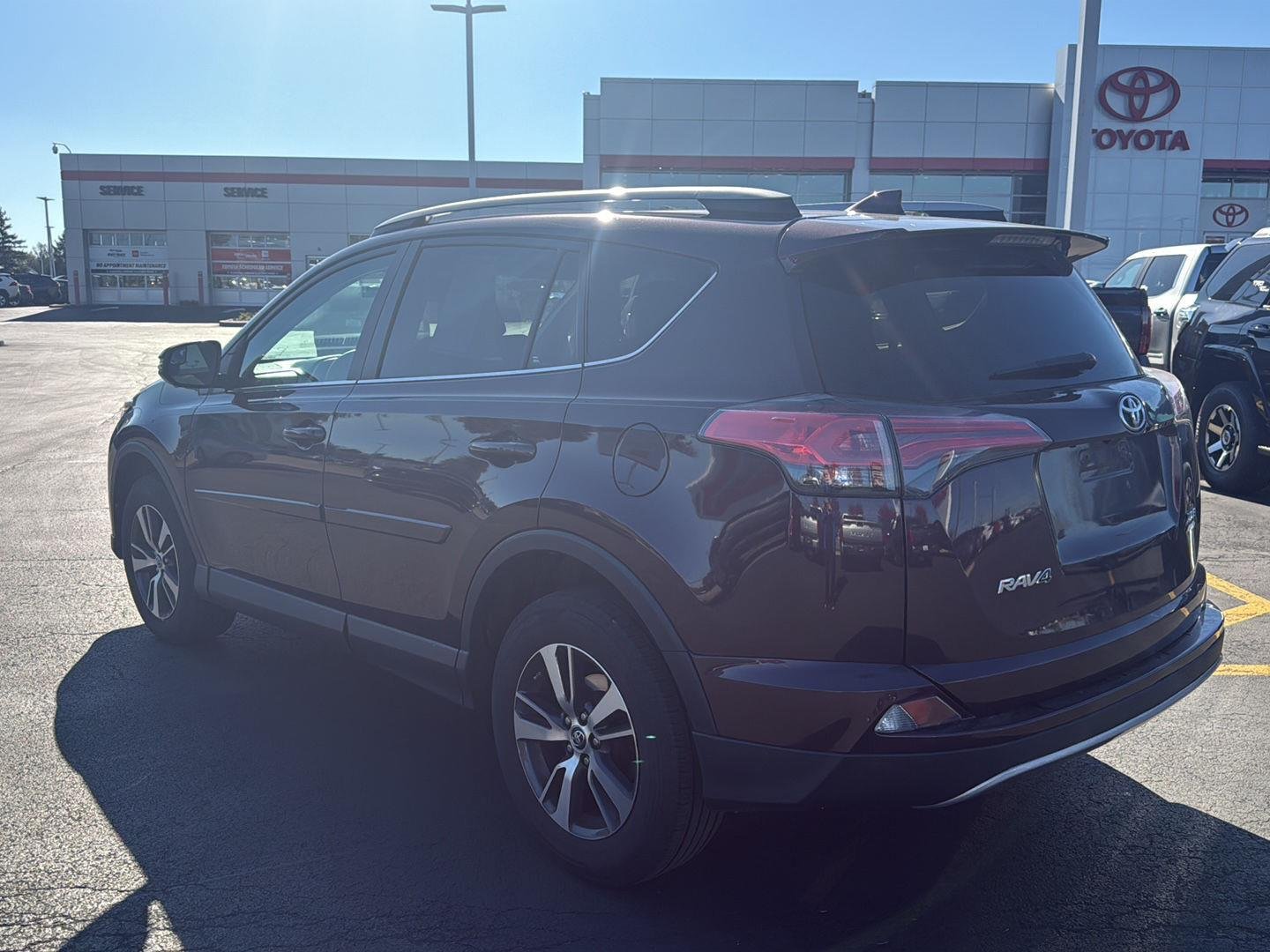 Used 2017 Black Currant Metallic Toyota XLE image 5