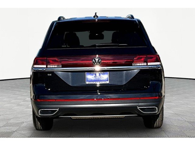 New 2026 Deep Black Pearl Volkswagen 2.0T SE image 5