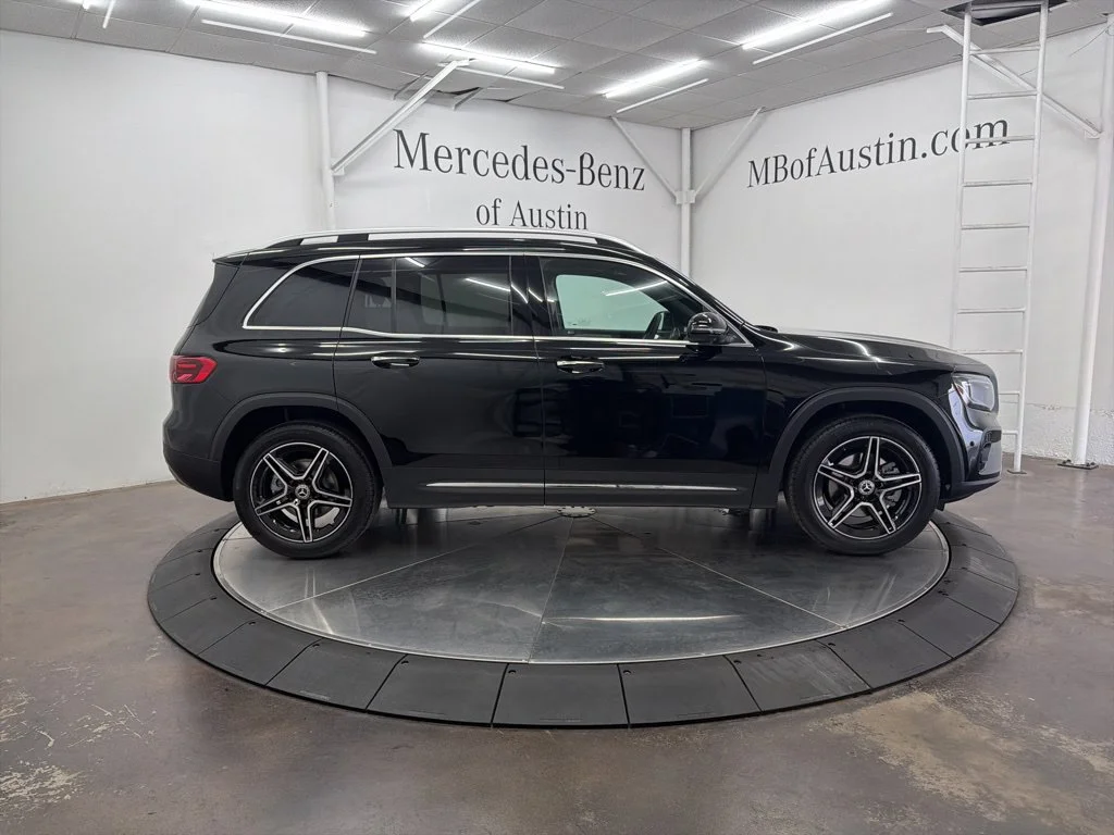 Used 2026 Black Mercedes-Benz GLB 250 image 8