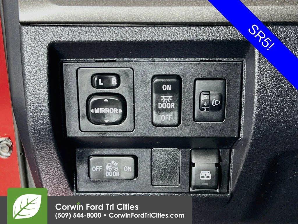 Used 2017 Silver Sky Metallic Toyota SR5 image 18