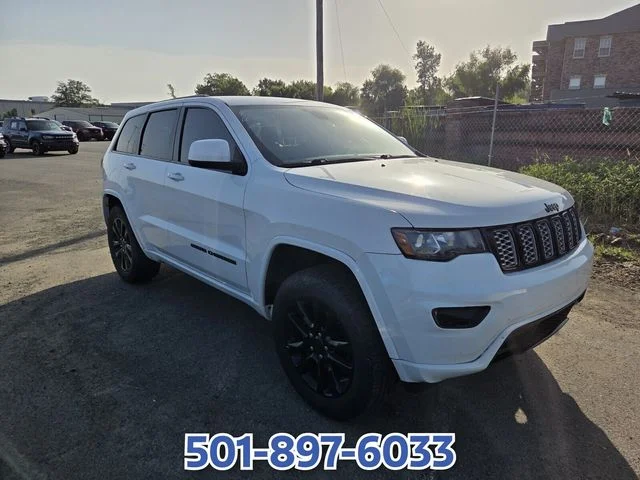 Used 2020 White Jeep Altitude image 10