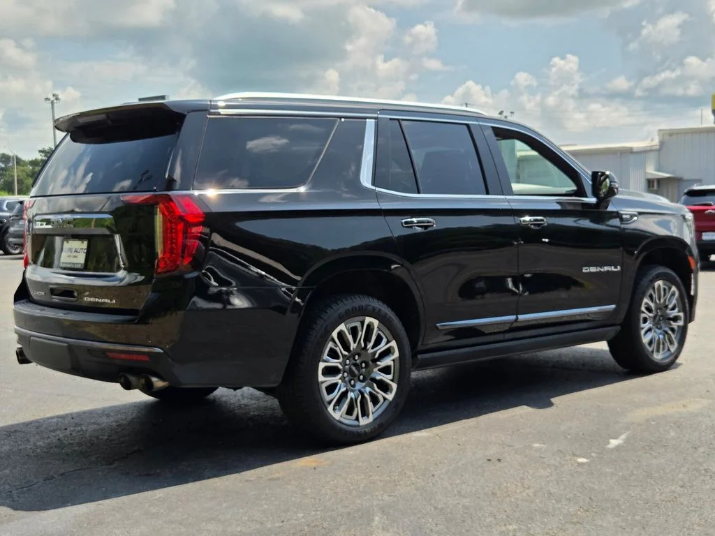Used 2023 Black GMC Denali Ultimate image 5