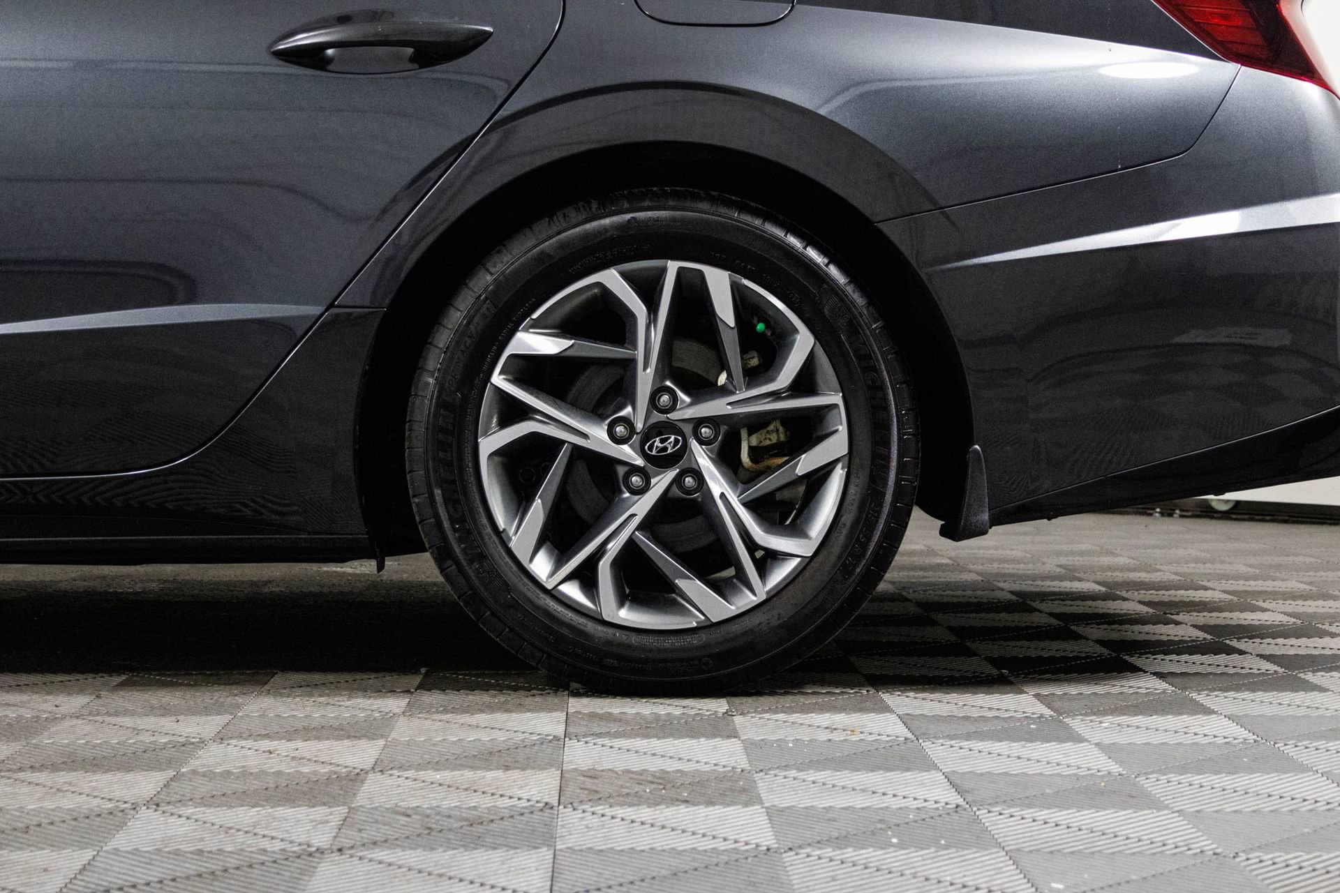 2022 HYUNDAI SONATA - Image 42