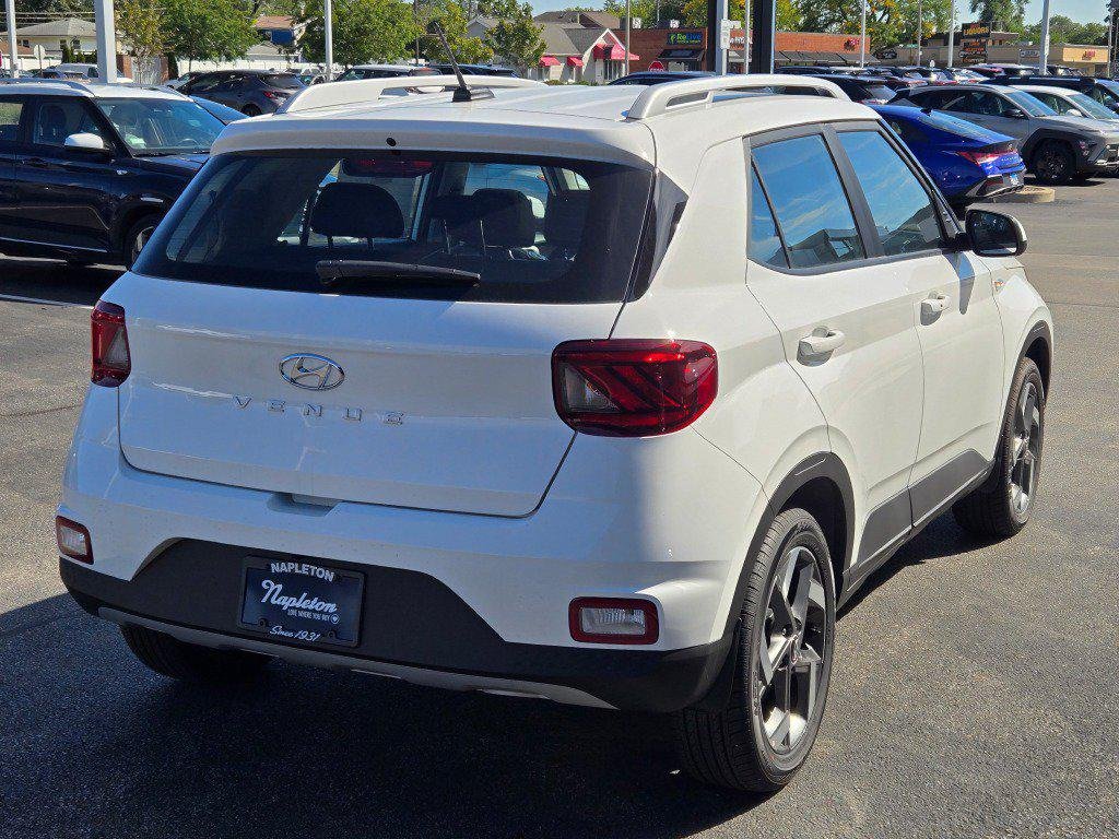 New 2026 Lunar Hyundai SEL image 9