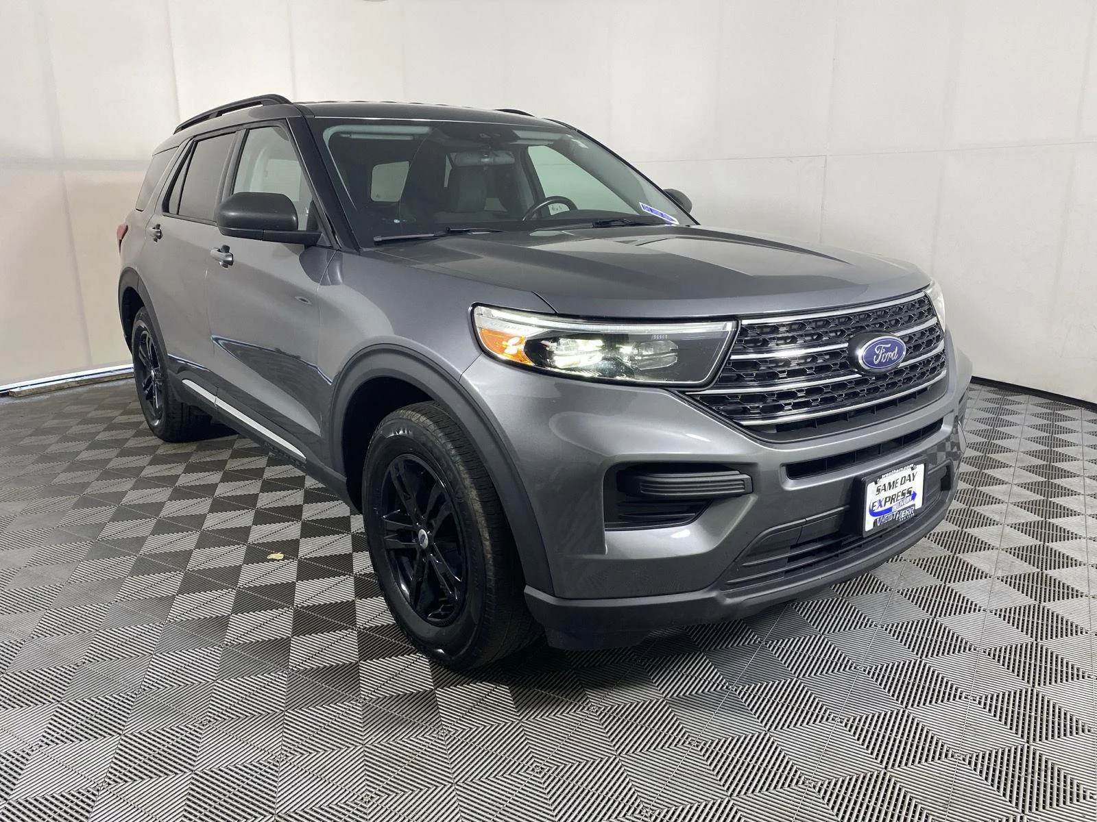Used 2021 Carbonized Gray Ford XLT image 11