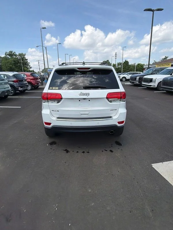 Used 2018 White Jeep Limited image 5