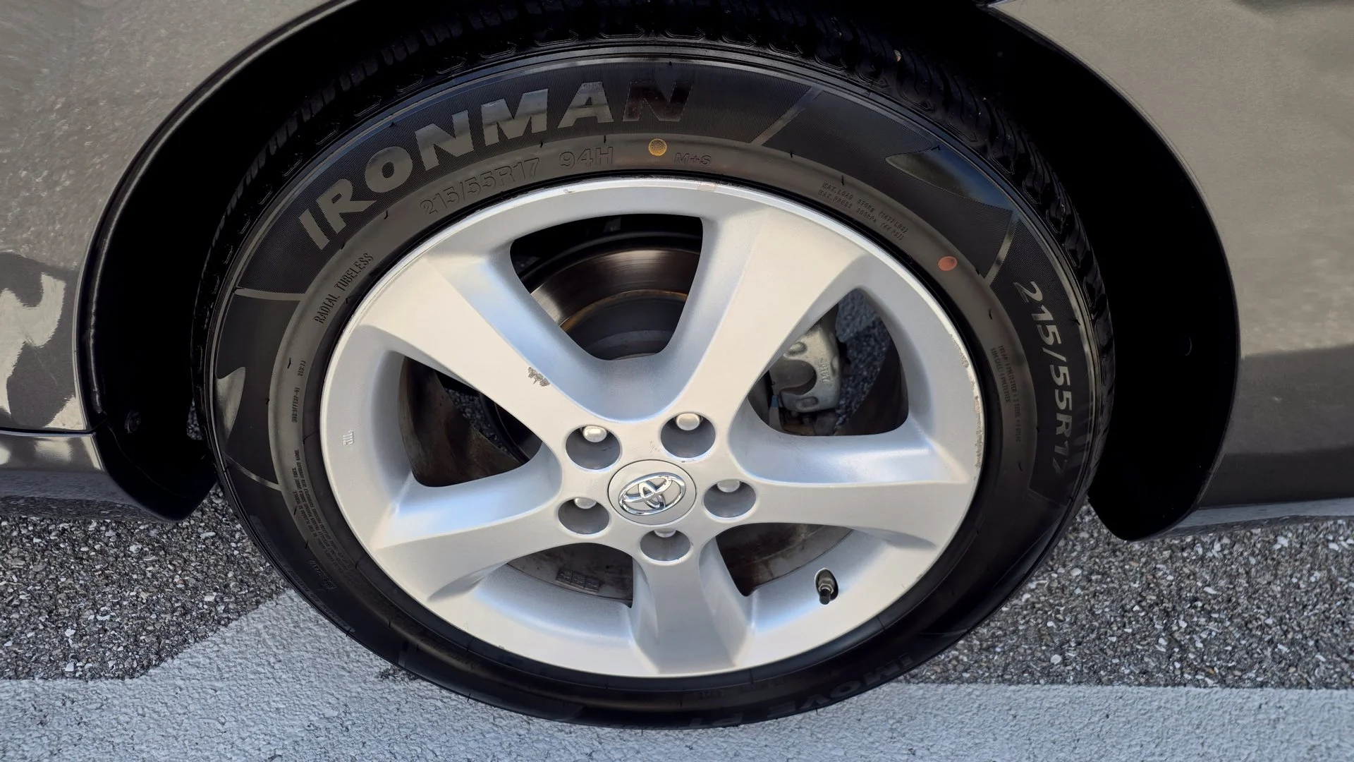 Used 2008 Gray Metallic Toyota SLE image 11