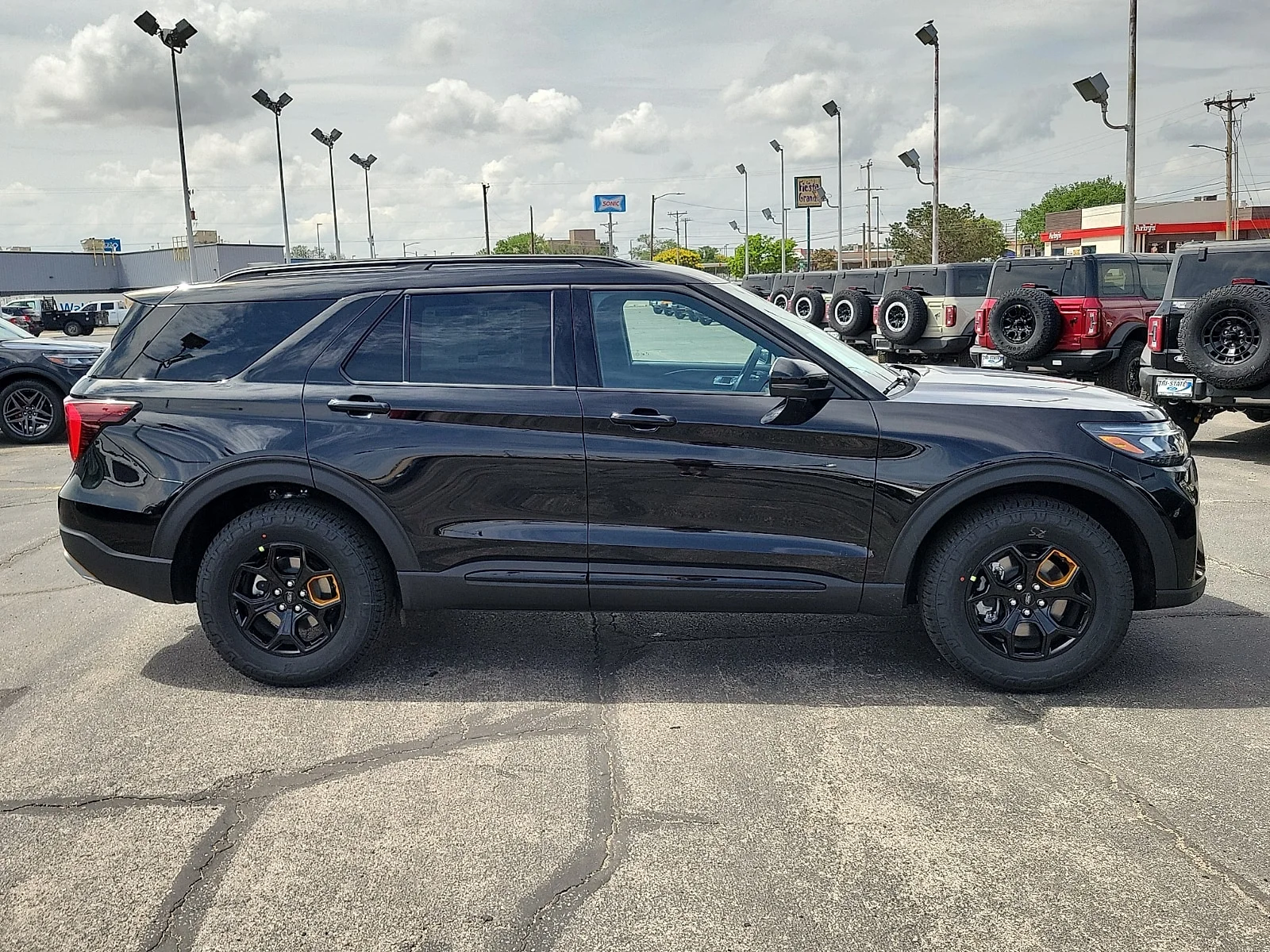 New 2026 Agate Black Metallic Ford Tremor&reg; image 5