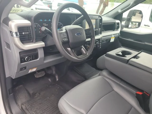 New 2026 Oxford White Ford XL image 19