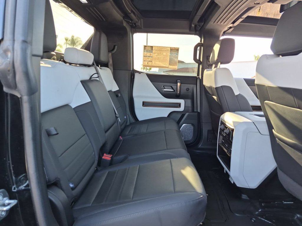 Used 2025 Void Black GMC 2X image 28