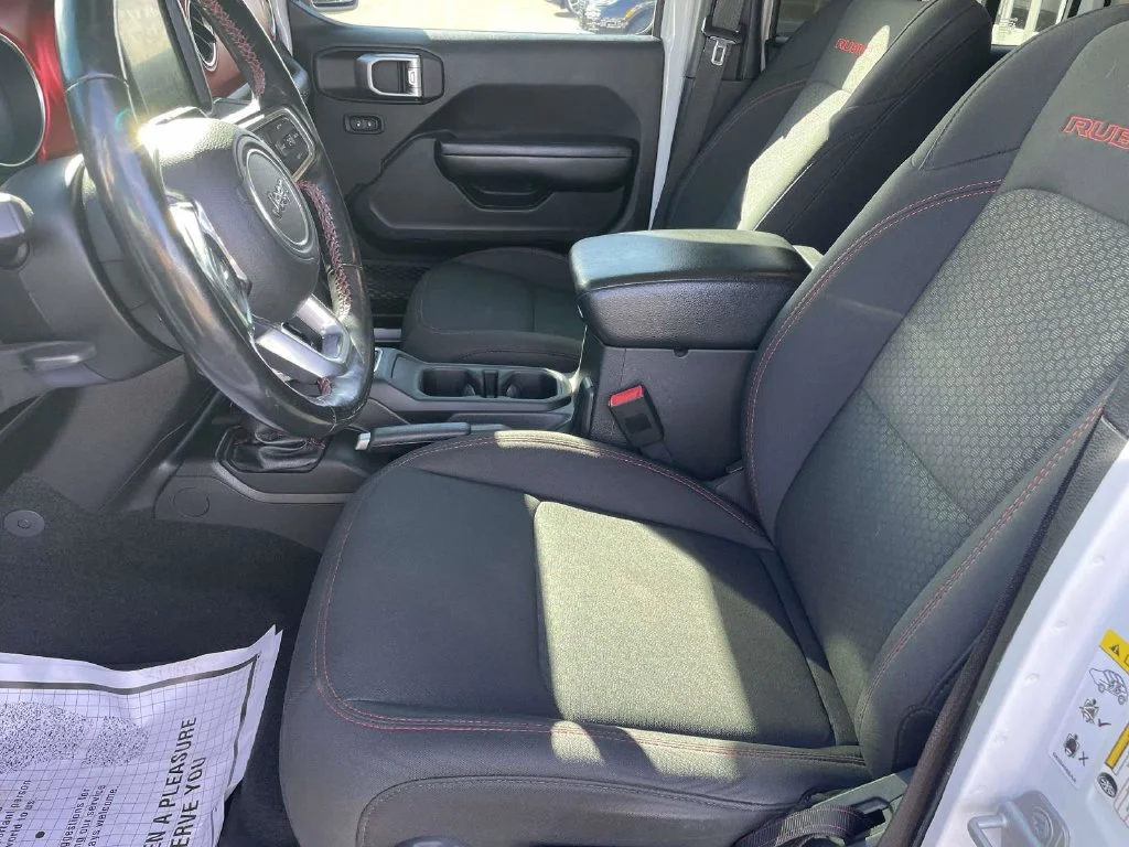 Used 2020 White Jeep Unlimited Rubicon image 13
