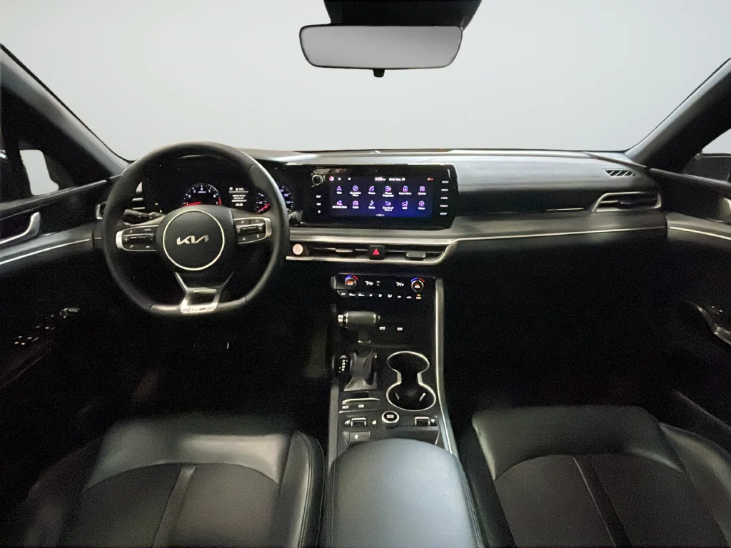 Used 2022 Black Kia GT-Line image 10