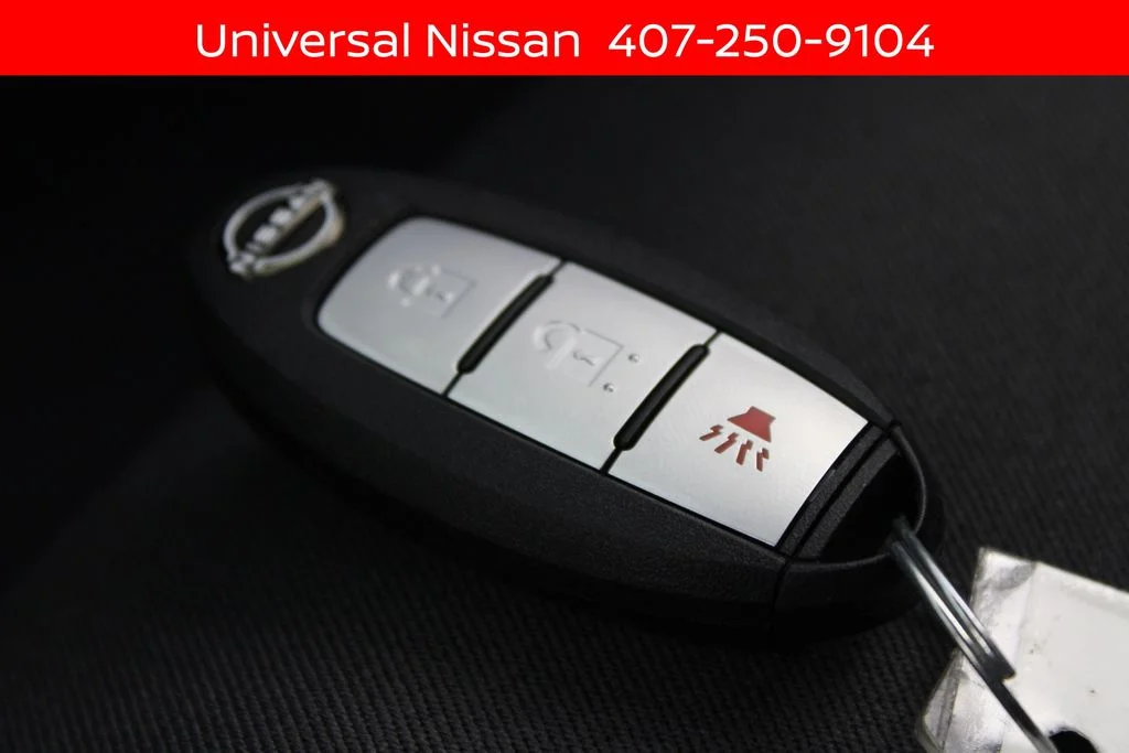 New 2026 Glacier White Nissan Crew Cab SV image 26