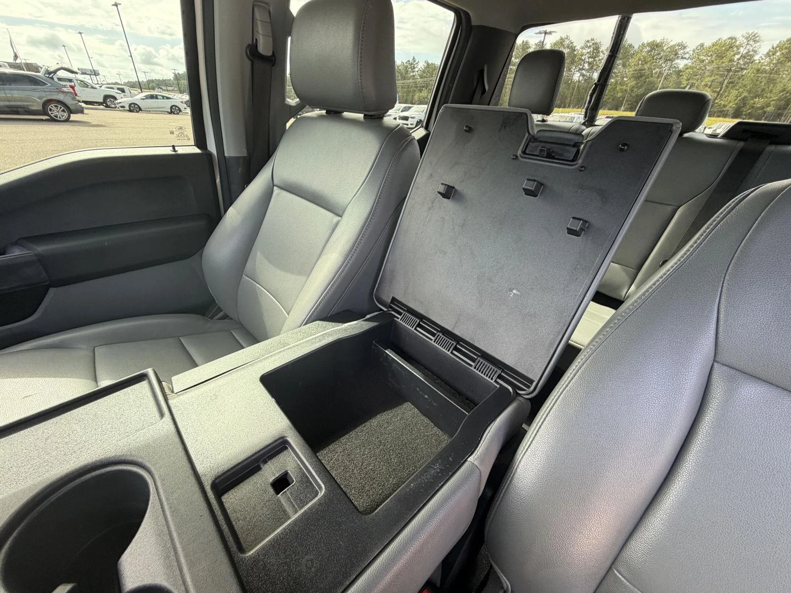 Used 2023 Oxford White Ford XL image 13