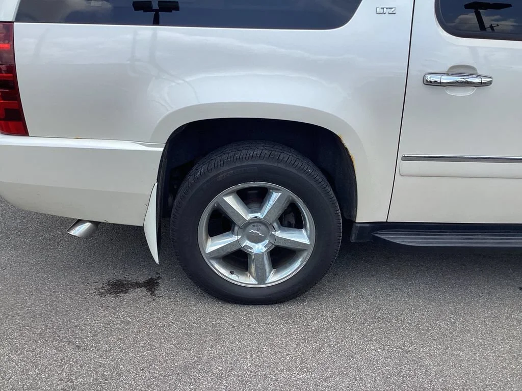 Used 2012 WHITE DIAMOND TRICOAT Chevrolet LTZ image 22