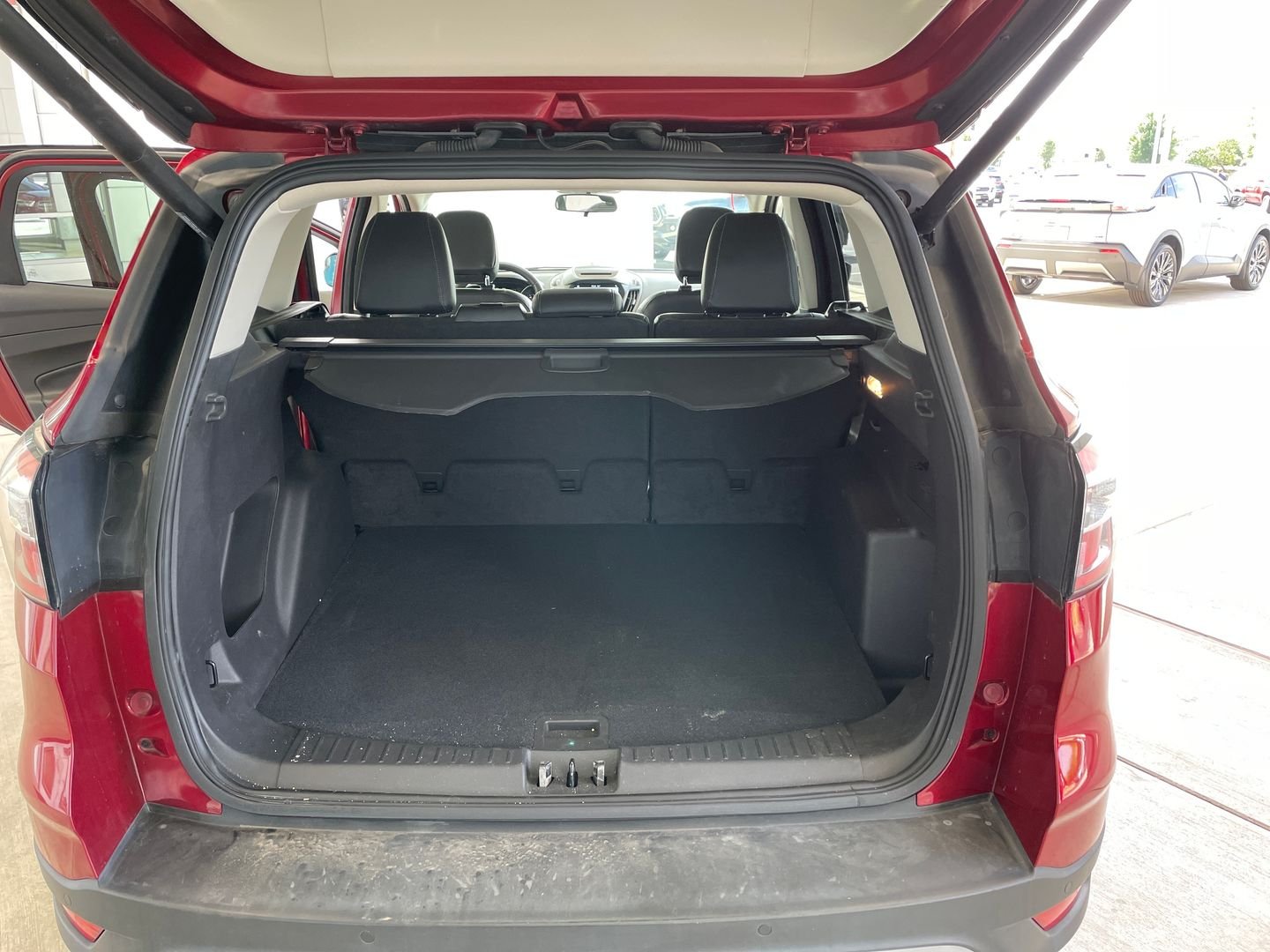 Used 2018 Red Ford SEL image 10