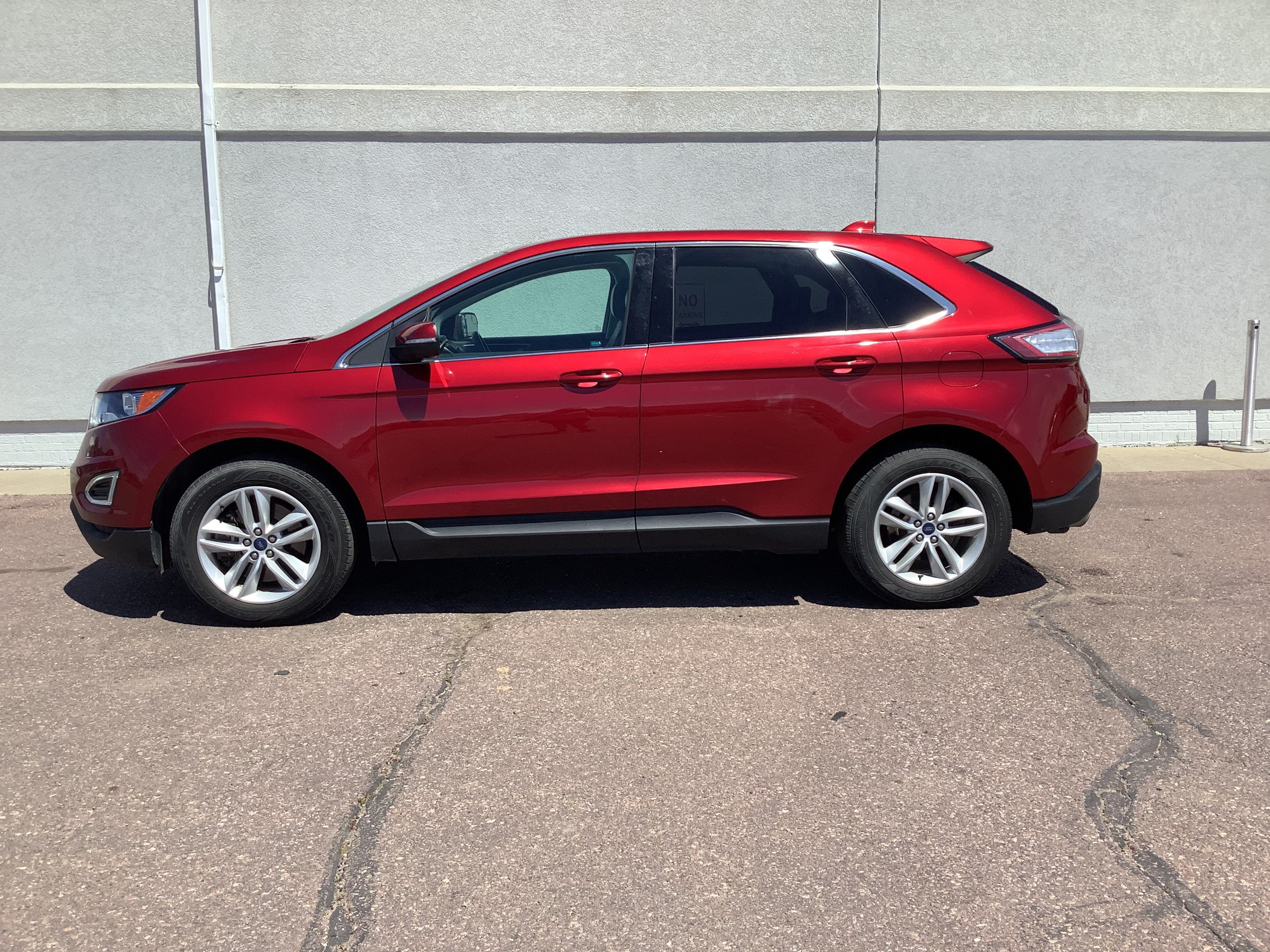 Used 2018 Red Ford SEL image 2