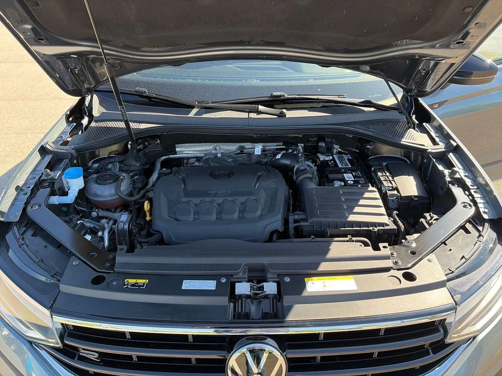 Used 2023 Gray Volkswagen 2.0T SE R-Line Black image 13
