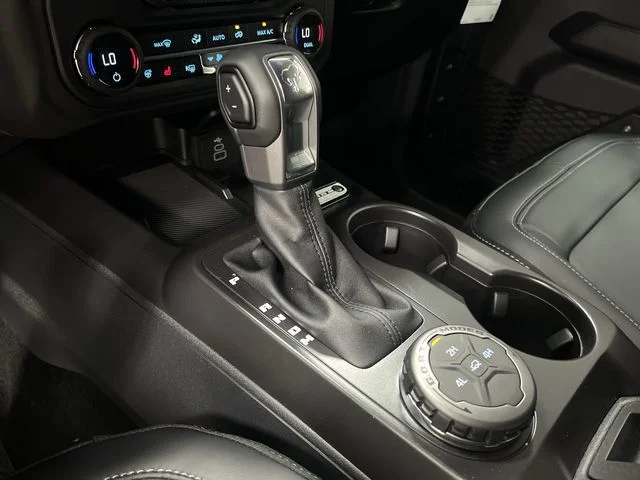 New 2026 Avalanche Gray Ford Outer Banks image 18