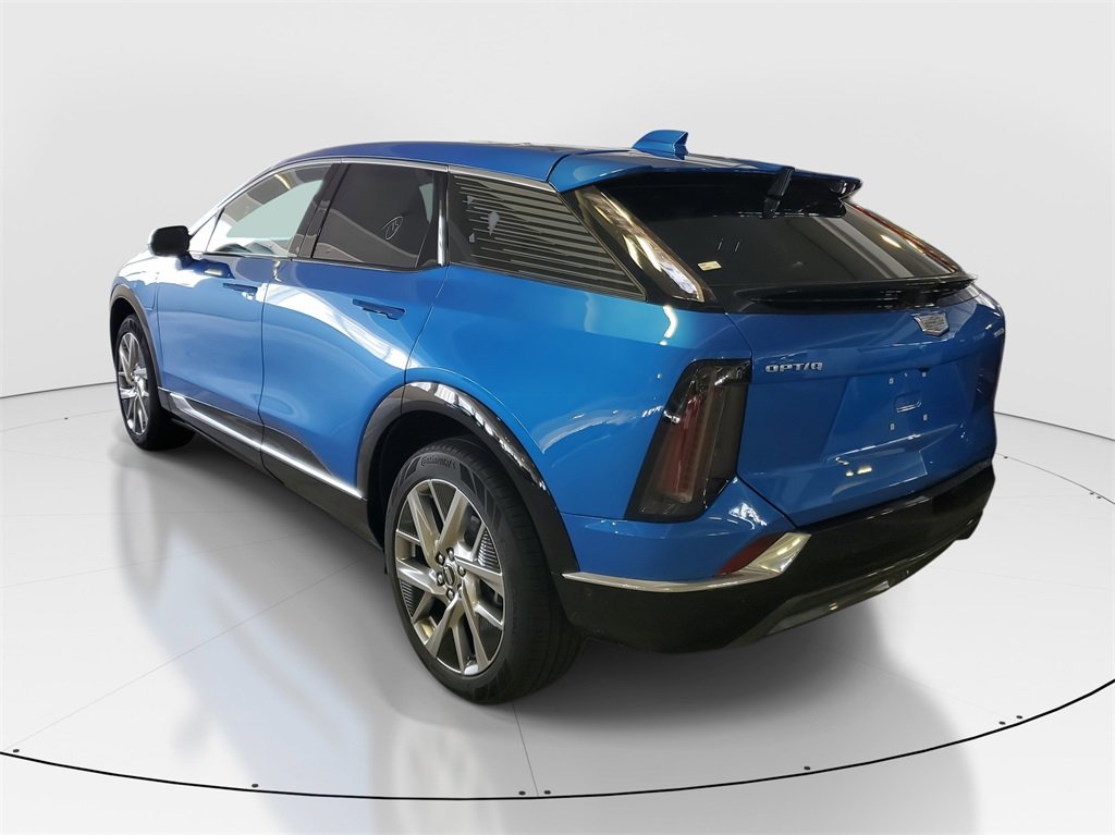 2025 Cadillac Optiq Luxury photo 4