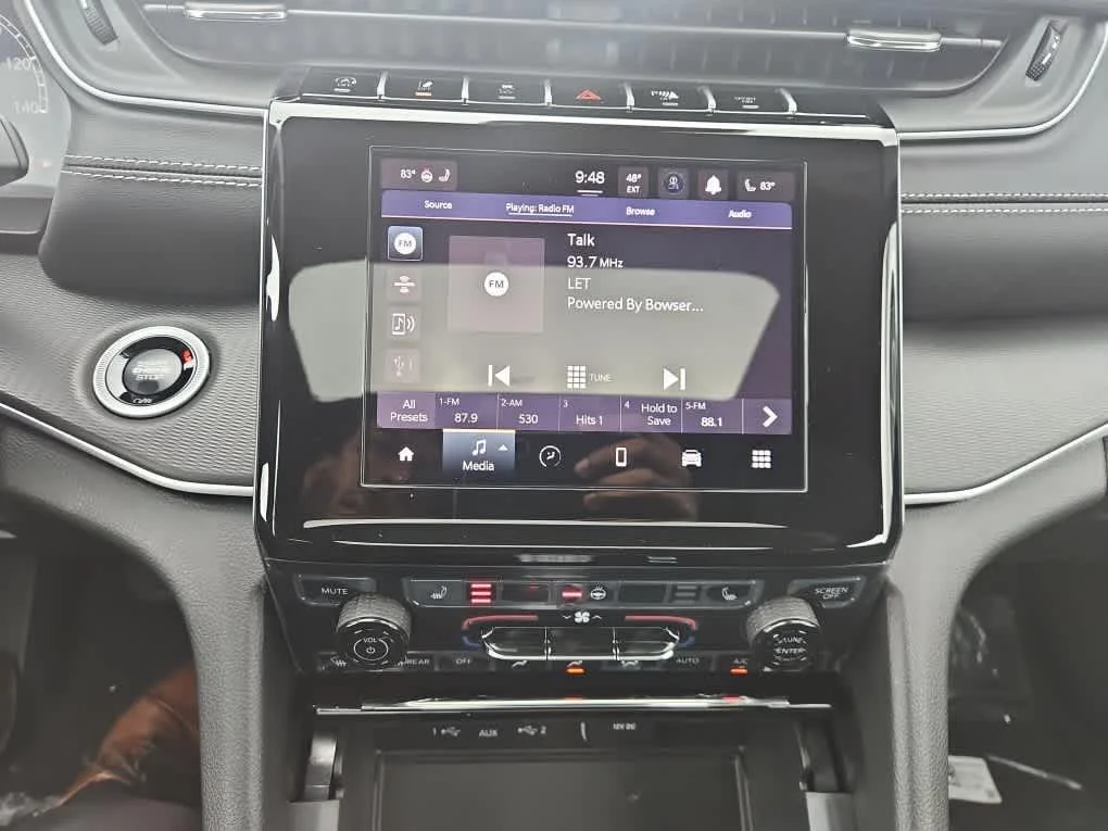 New 2026 Silver Zynith Jeep Laredo X image 26