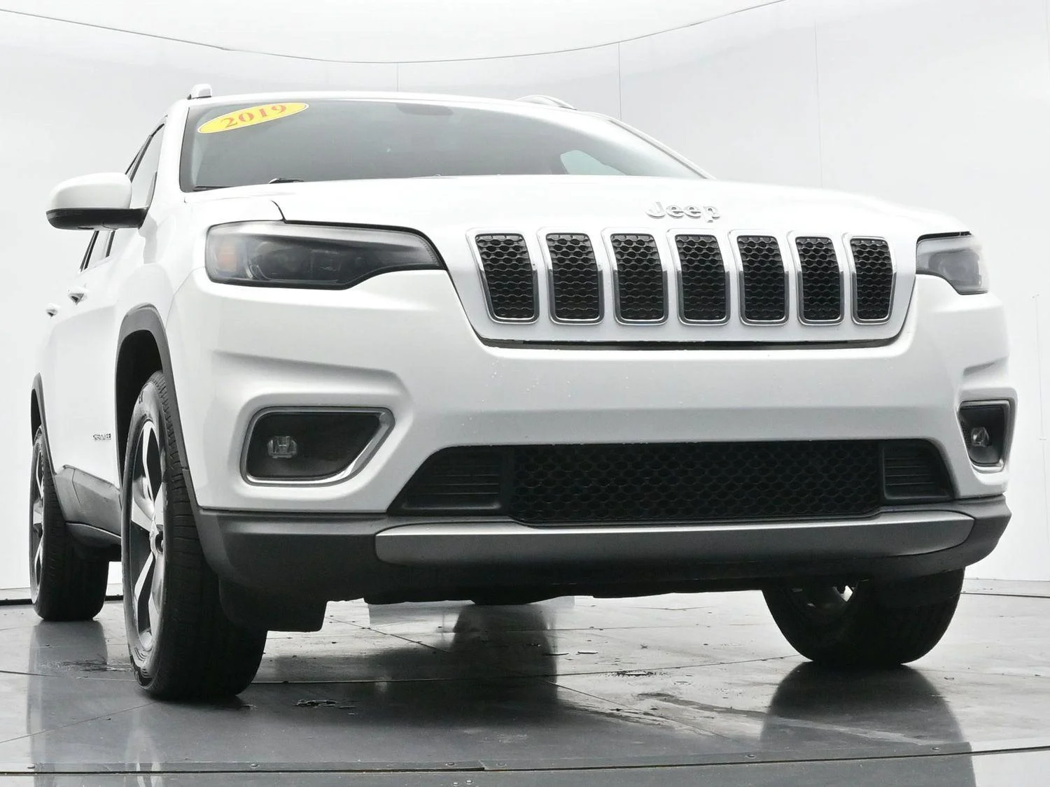 Used 2019 Bright White Clearcoat Jeep Limited image 45