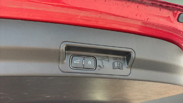 Used 2025 Red Ford Platinum image 35