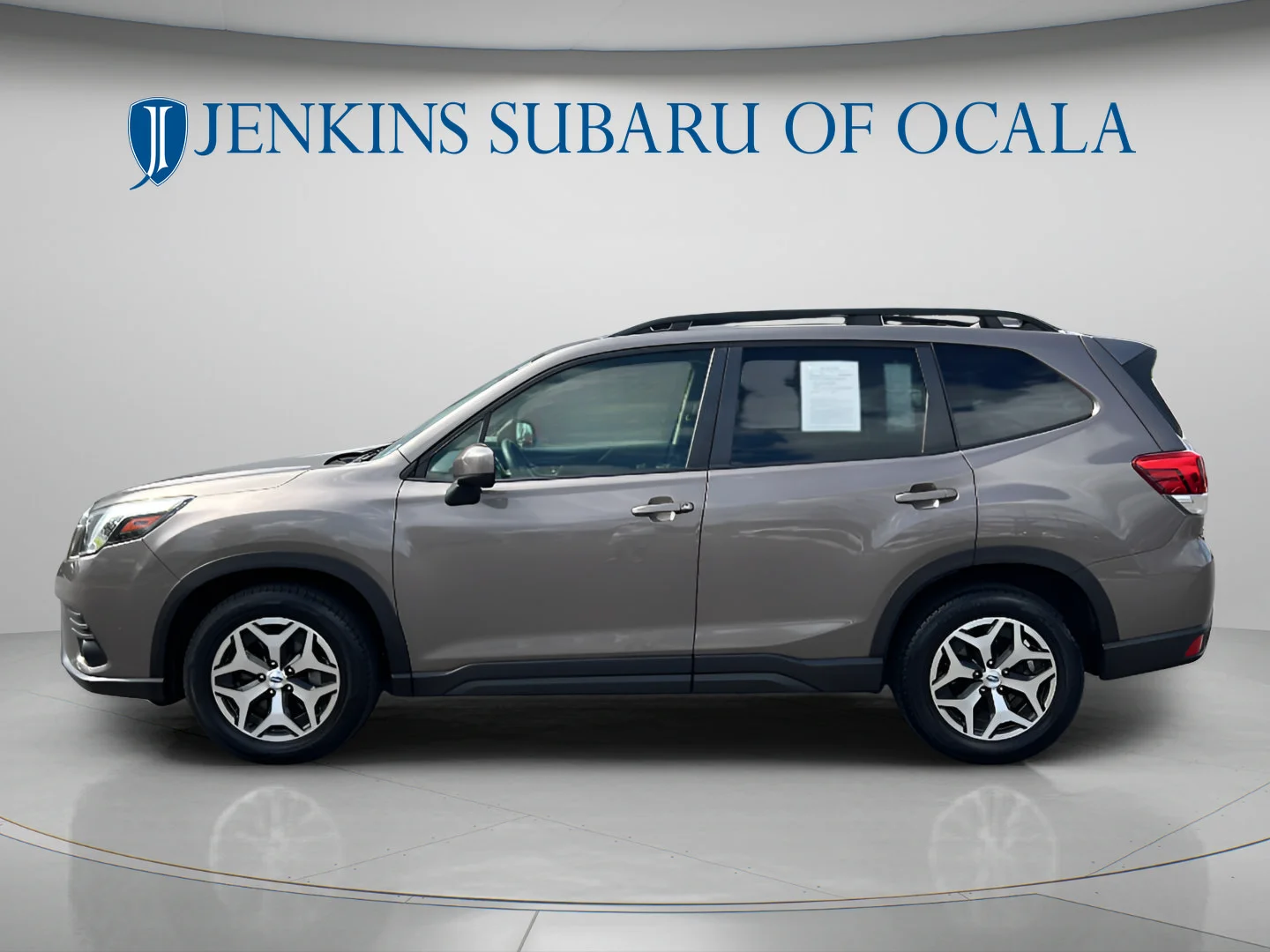 Used 2023 Brilliant Bronze Metallic Subaru Premium image 6