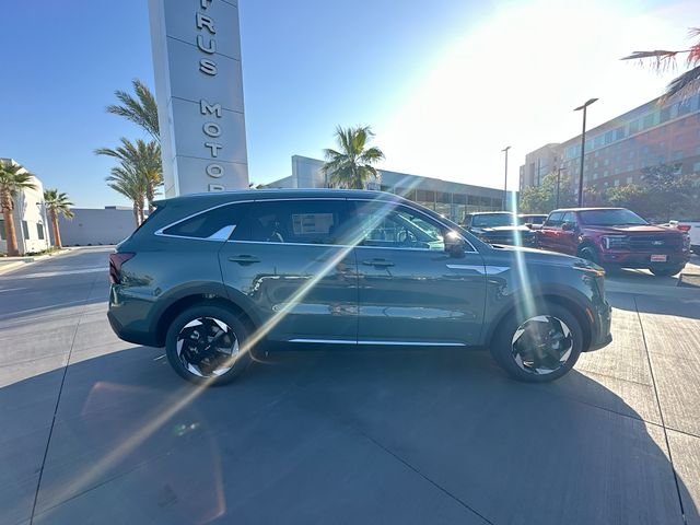 New 2026 Cityscape Green Kia EX image 8