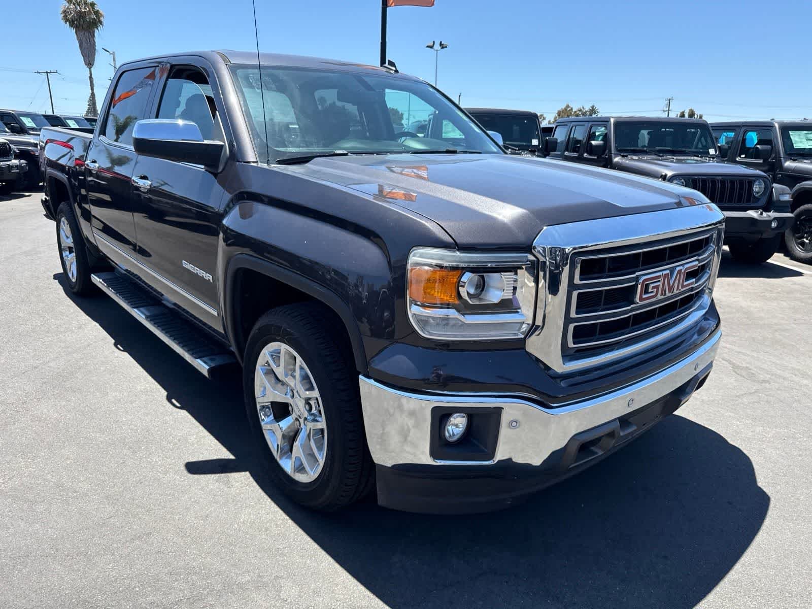 Used 2014 Iridium Metallic GMC SLT image 10