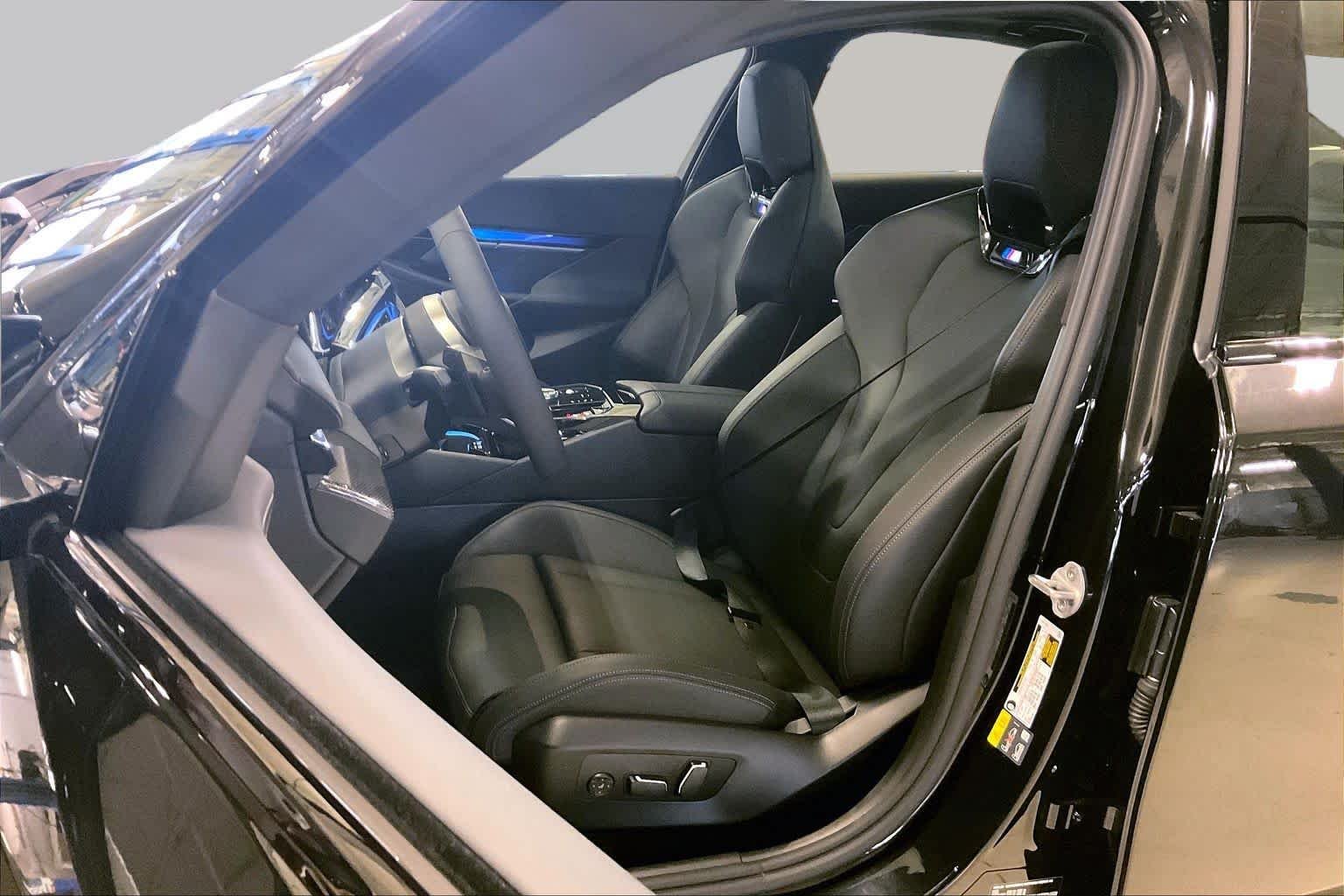 New 2026 Black Sapphire Metallic BMW M60 image 9