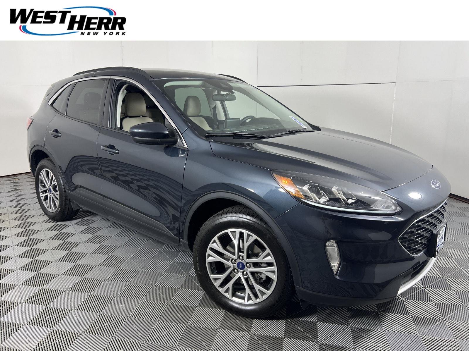 Used 2022 Stone Blue Ford SEL image 1