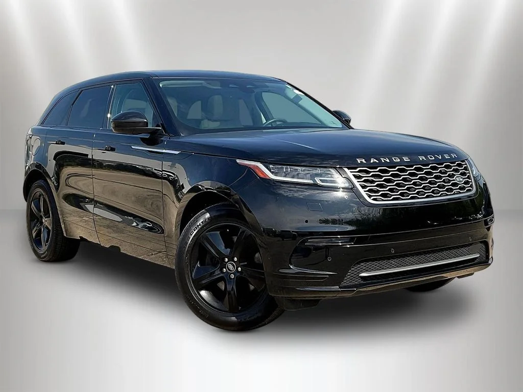 Used 2023 Santorini Black Metallic Land Rover S image 3