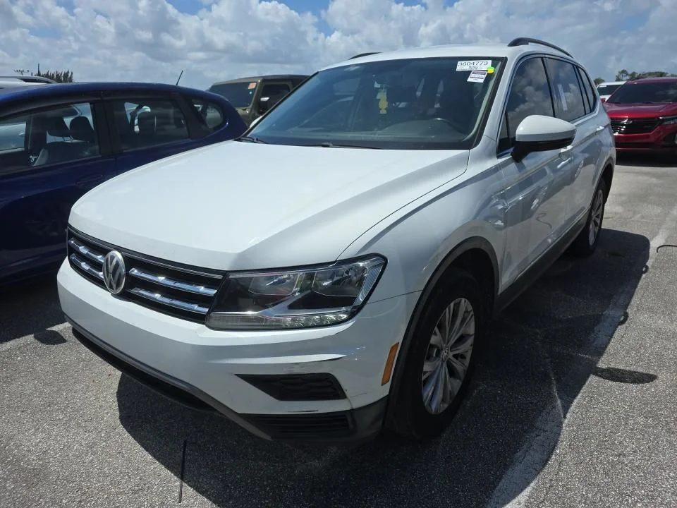 Used 2018 Volkswagen Tiguan SE with VIN 3VV3B7AX4JM055269 for sale in Jackson, MS