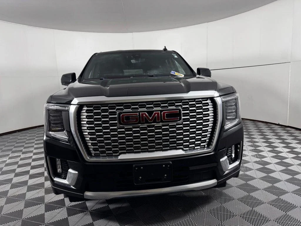 Used 2021 Onyx Black GMC Denali image 2