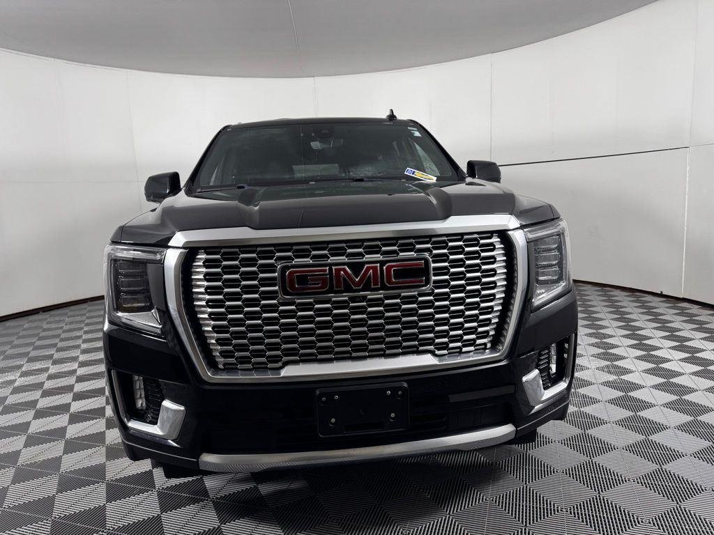 Used 2021 Onyx Black GMC Denali image 2