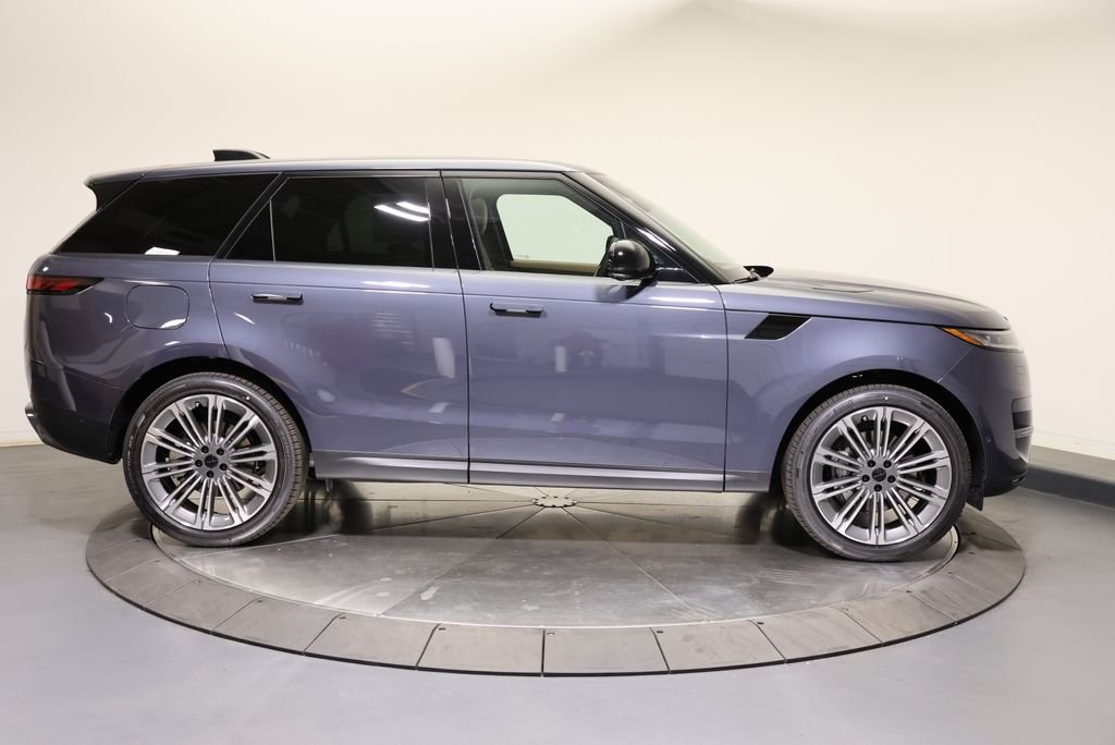 New 2026 Varesine Blue Land Rover SE image 6
