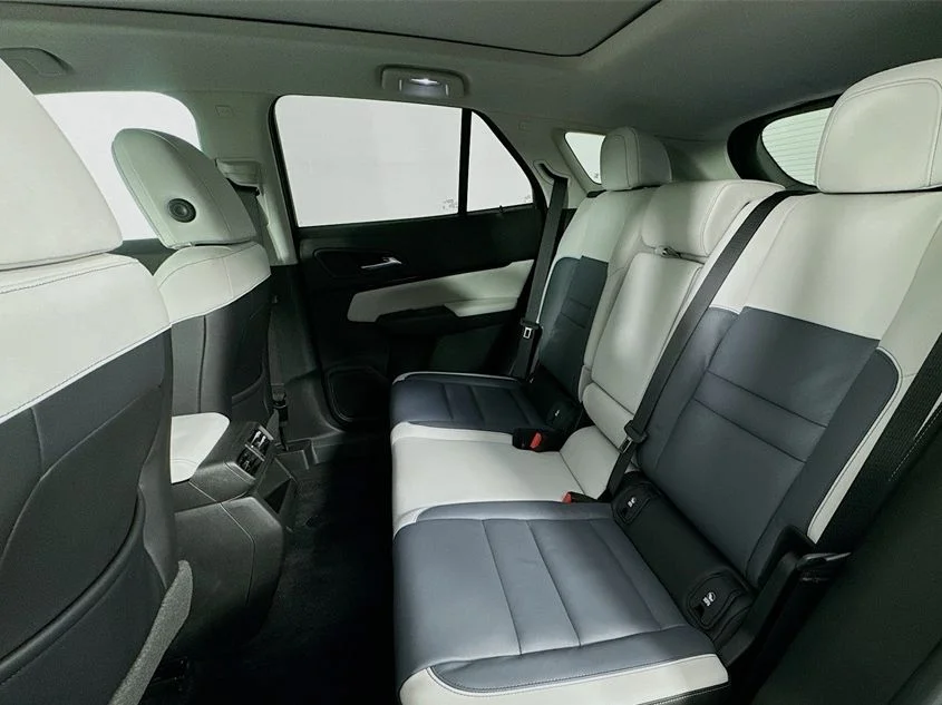 New 2026 Sonic Gray Pearl Honda Touring image 45