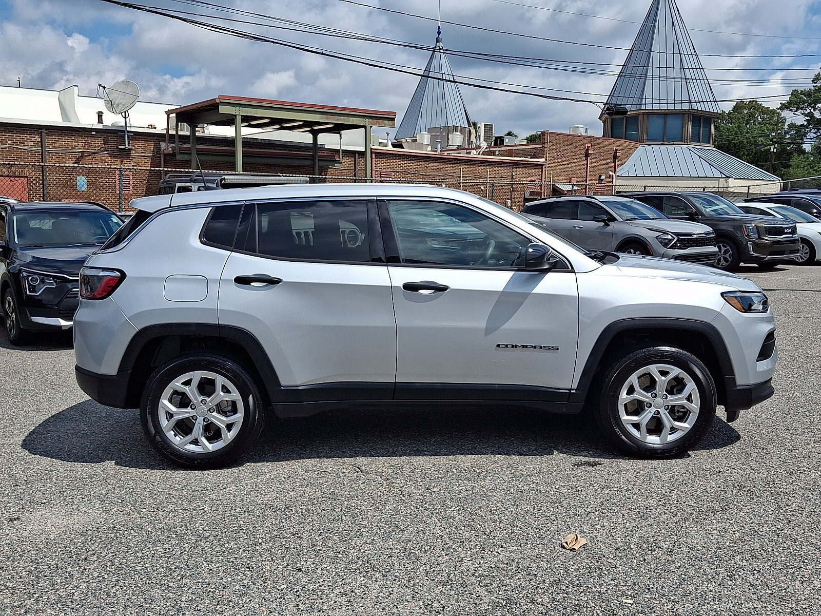 Used 2024 Silver Zynith Metallic Clearcoat Jeep Sport image 7